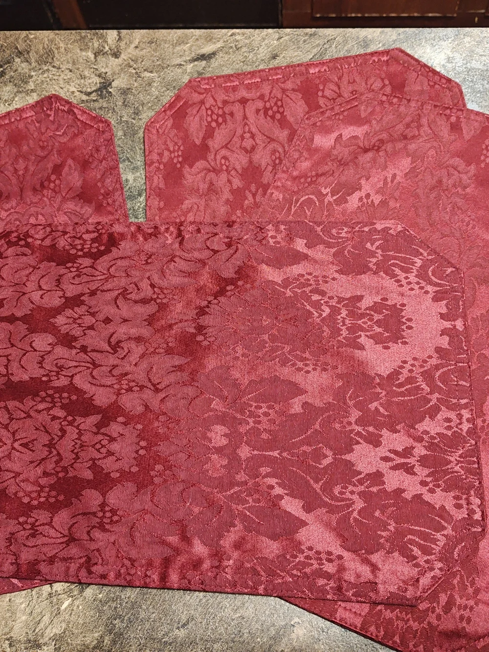 Burgundy Jacquard 4 Placemat Set